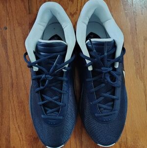 Nike Giannis Freak 6 TB College Navy White Men’s Size 10.5 New FV1292-400